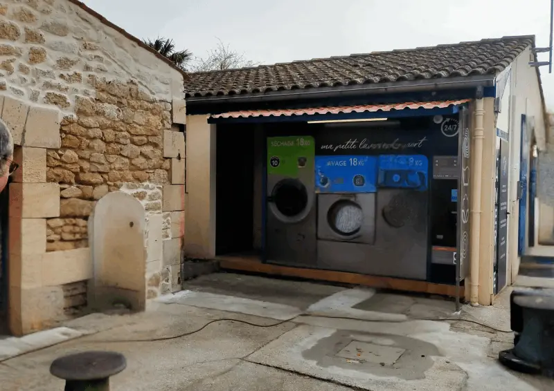 Installation laverie Le Lagon Bleu à Mortagne-sur-Gironde